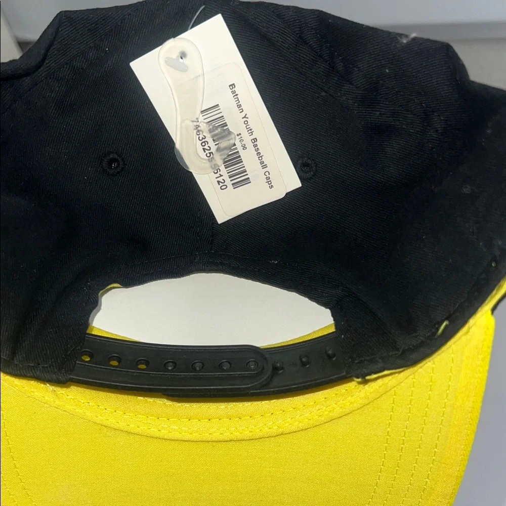 NWT - Youth Batman Logo Cap - Picture 4 of 7